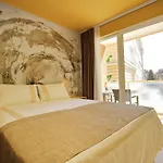 Kai Boutique Studio & Rooms